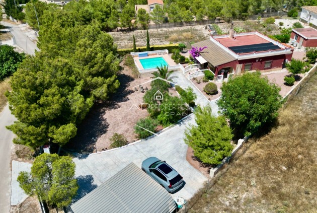 Herverkoop - Finca -
Hondón de los Fráiles