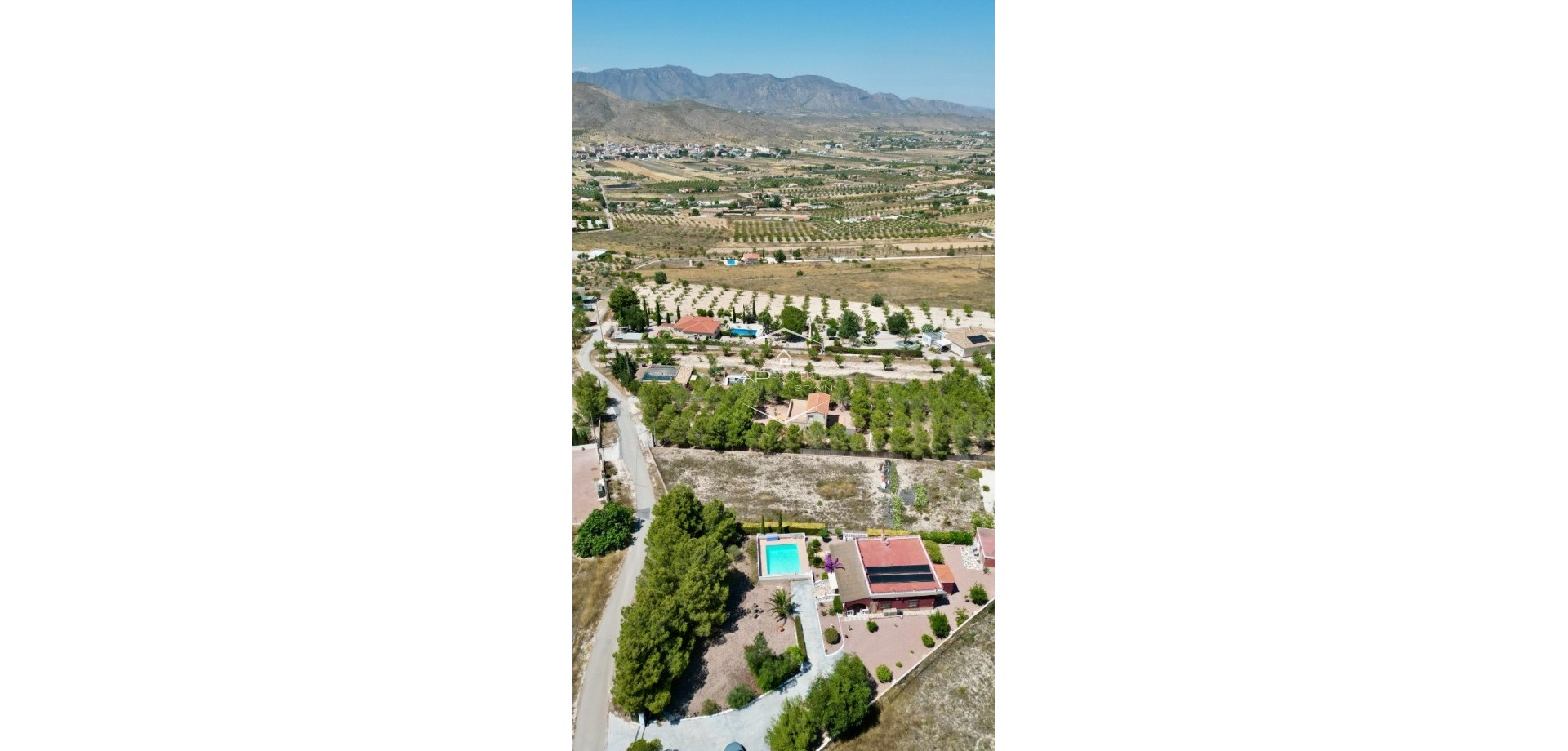 Herverkoop - Finca -
Hondón de los Fráiles