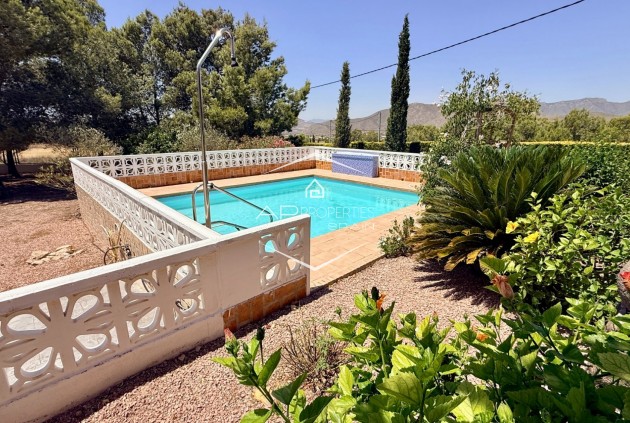 Herverkoop - Finca -
Hondón de los Fráiles