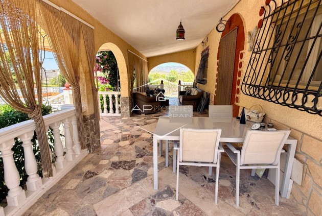 Herverkoop - Finca -
Hondón de los Fráiles