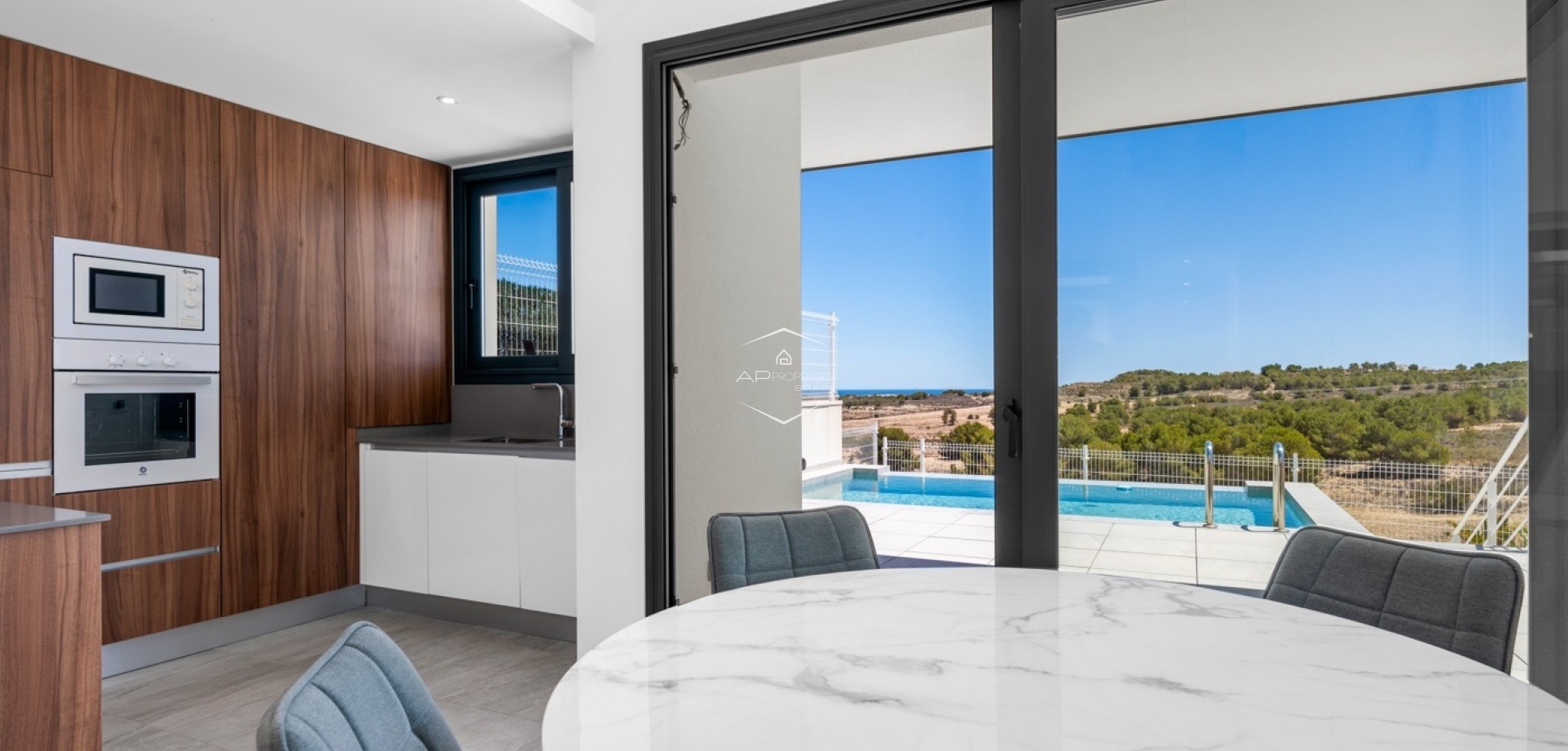 Reventa - Villa - Independiente -
San Miguel de Salinas