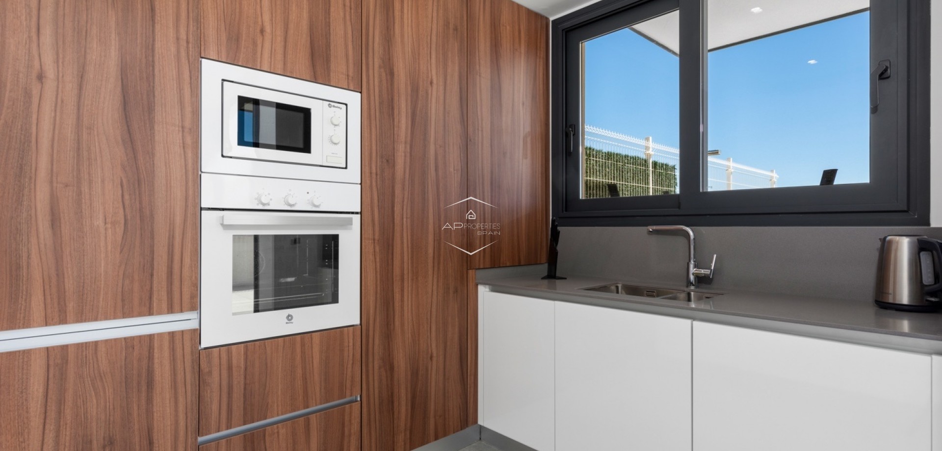 Reventa - Villa - Independiente -
San Miguel de Salinas