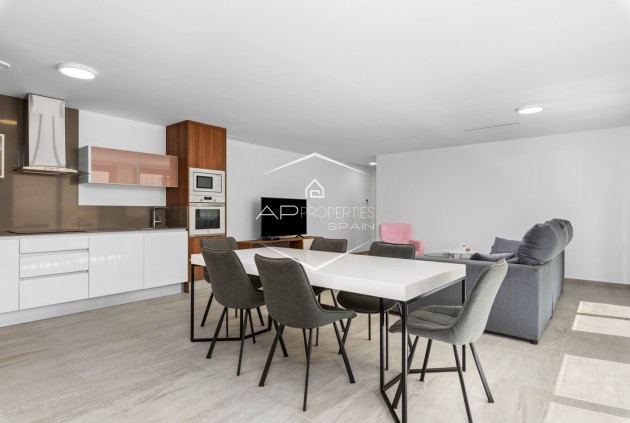 Reventa - Villa - Independiente -
San Miguel de Salinas