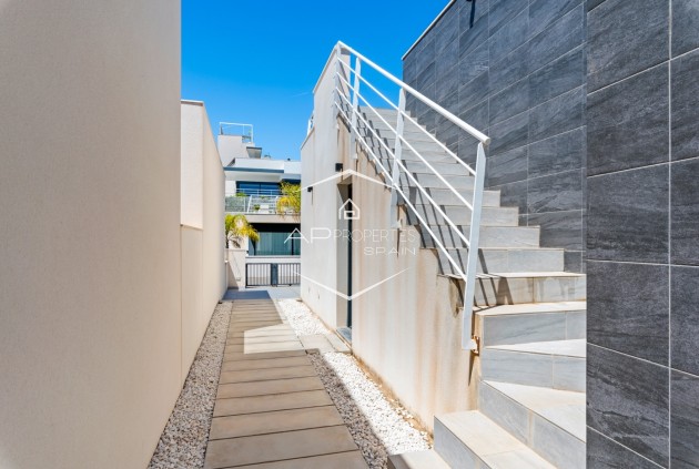 Reventa - Villa - Independiente -
San Miguel de Salinas