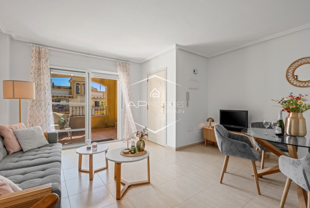 Odsprzedaż - Mieszkanie - Apartament -
Daya Nueva