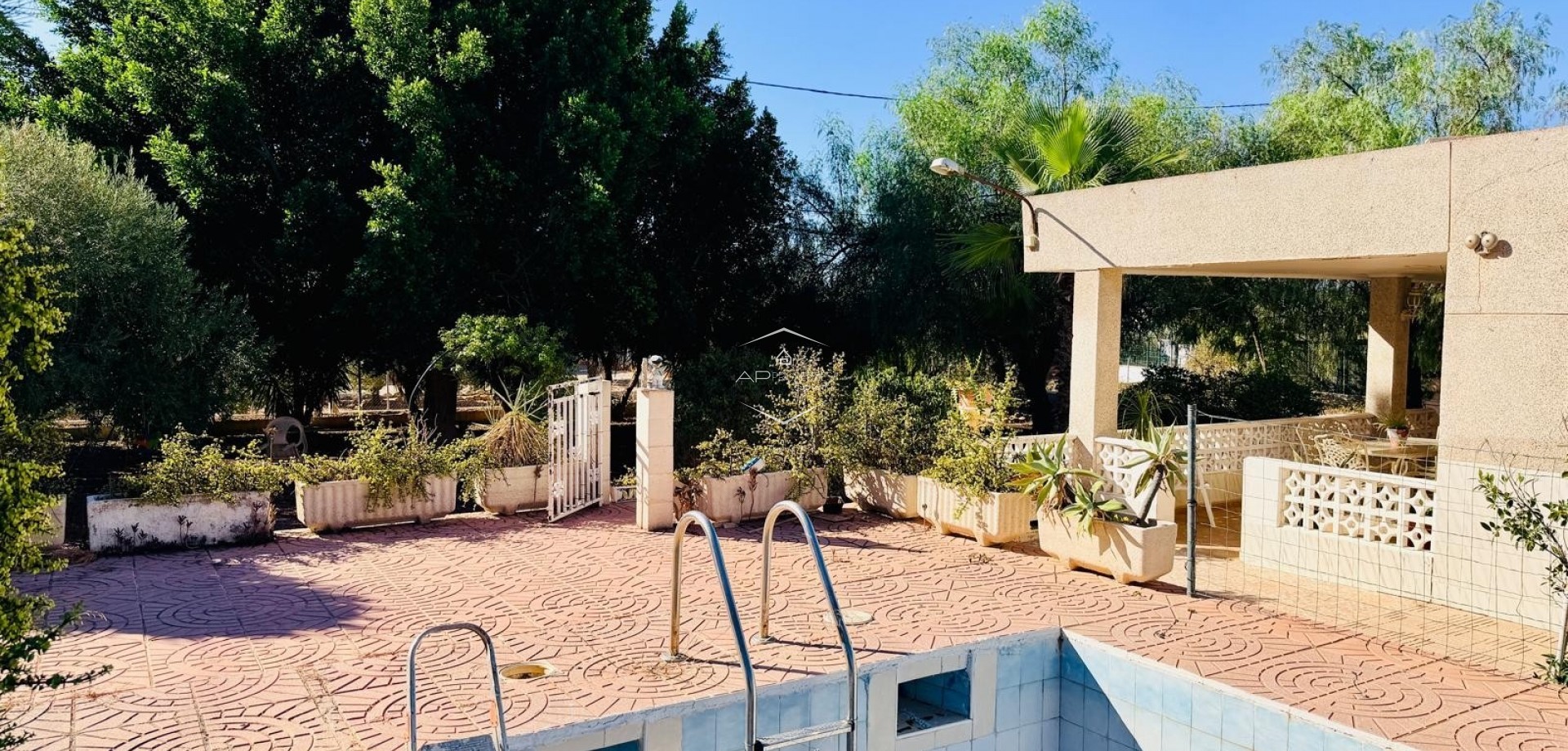 Resale - Villa - Detached -
Crevillente