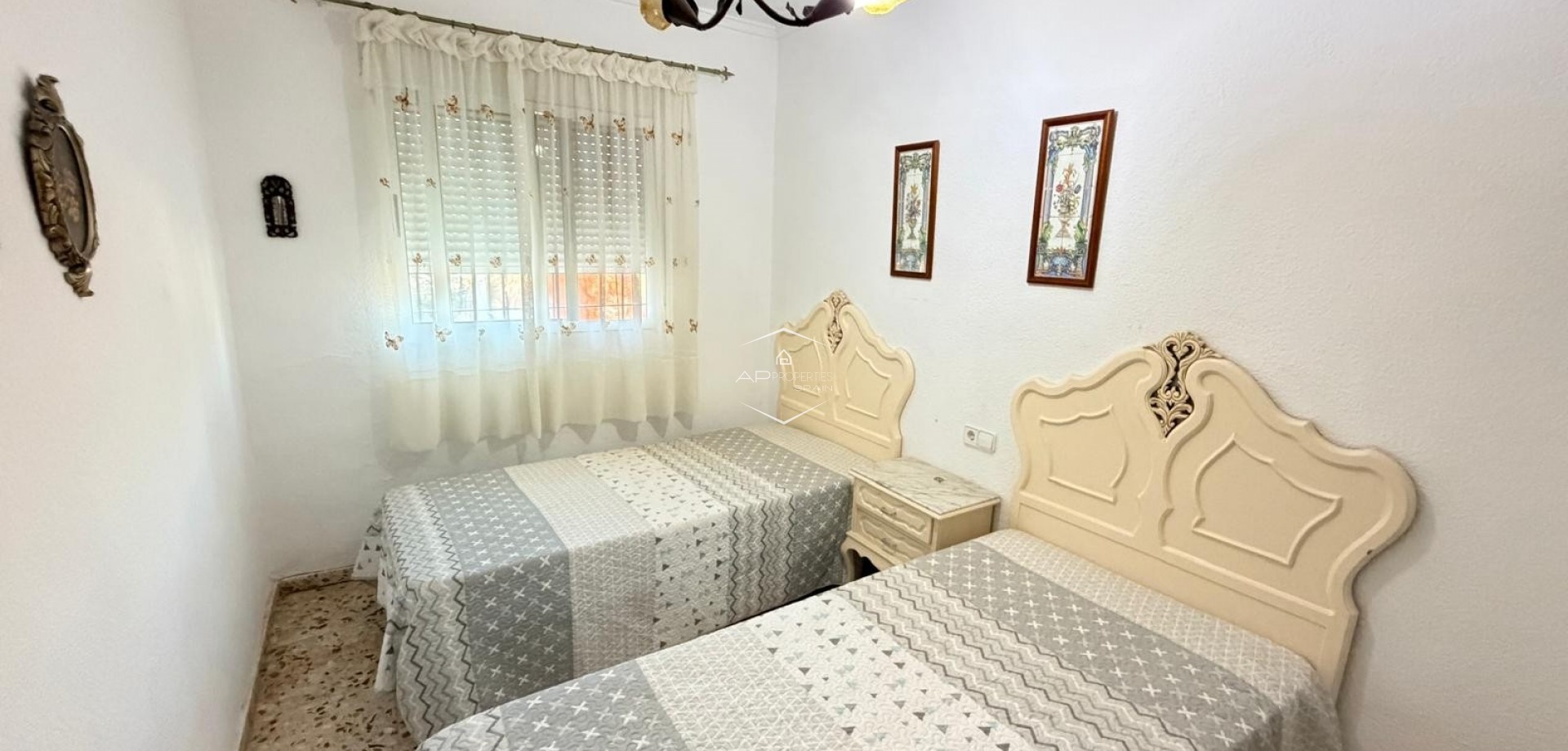 Resale - Villa - Detached -
Crevillente
