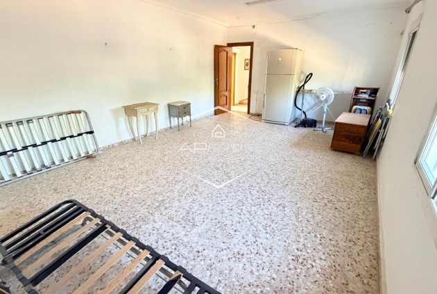 Resale - Villa - Detached -
Crevillente