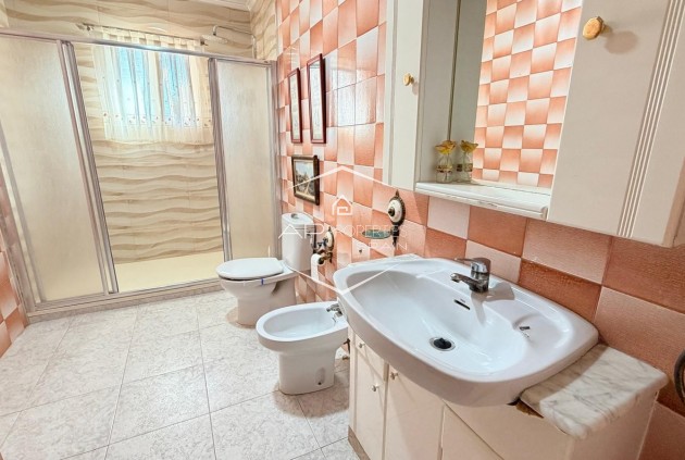 Resale - Villa - Detached -
Crevillente