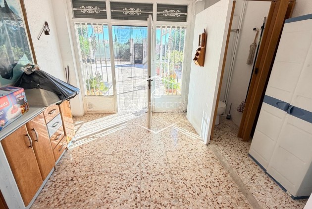 Resale - Villa - Detached -
Crevillente