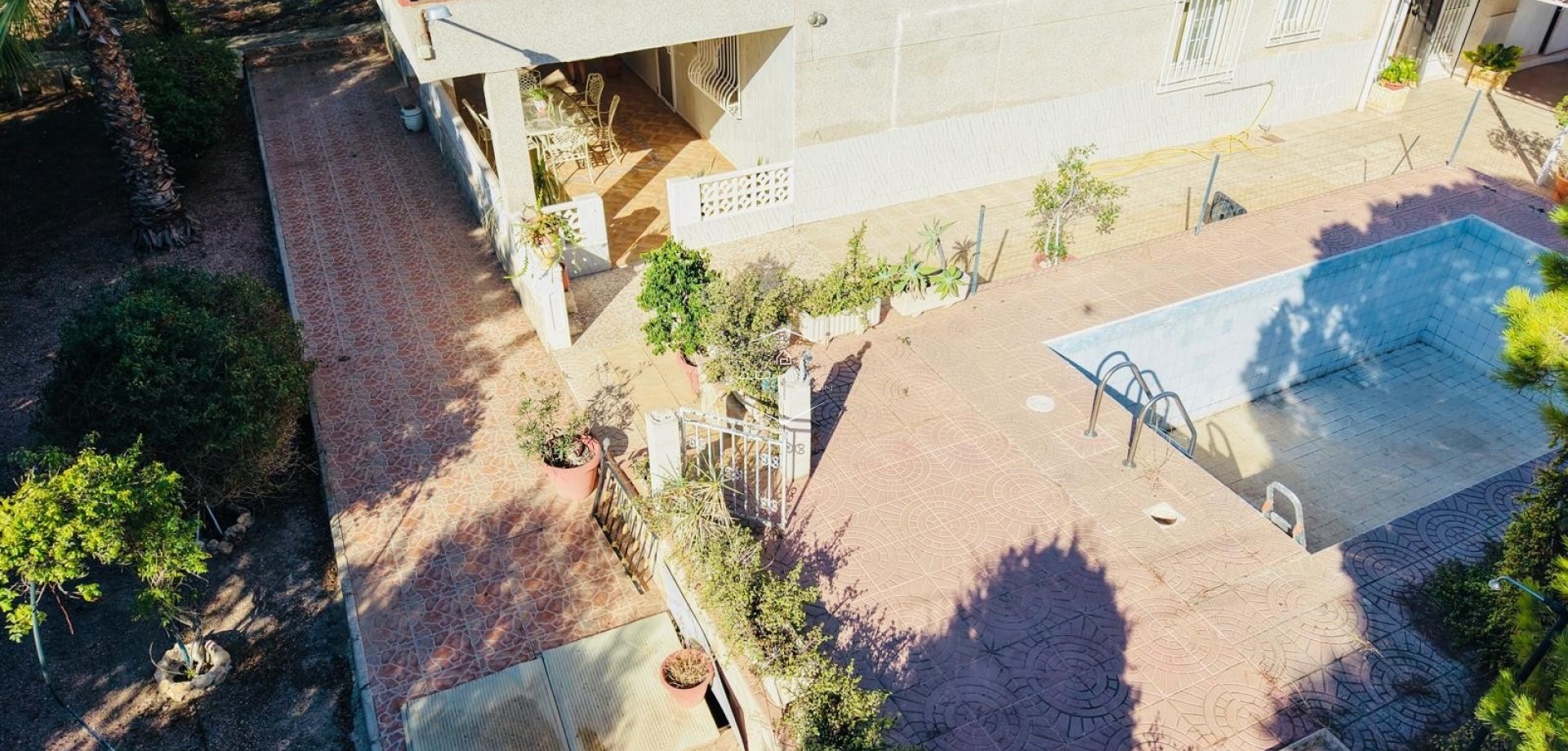 Resale - Villa - Detached -
Crevillente