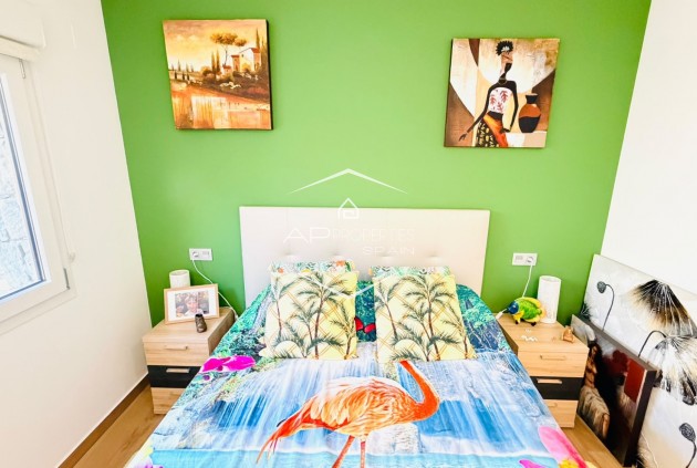 Odsprzedaż - Willa - bliźniak -
Los Montesinos - La Herada