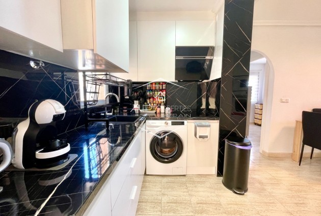 Resale - Apartment - flat -
La Siesta