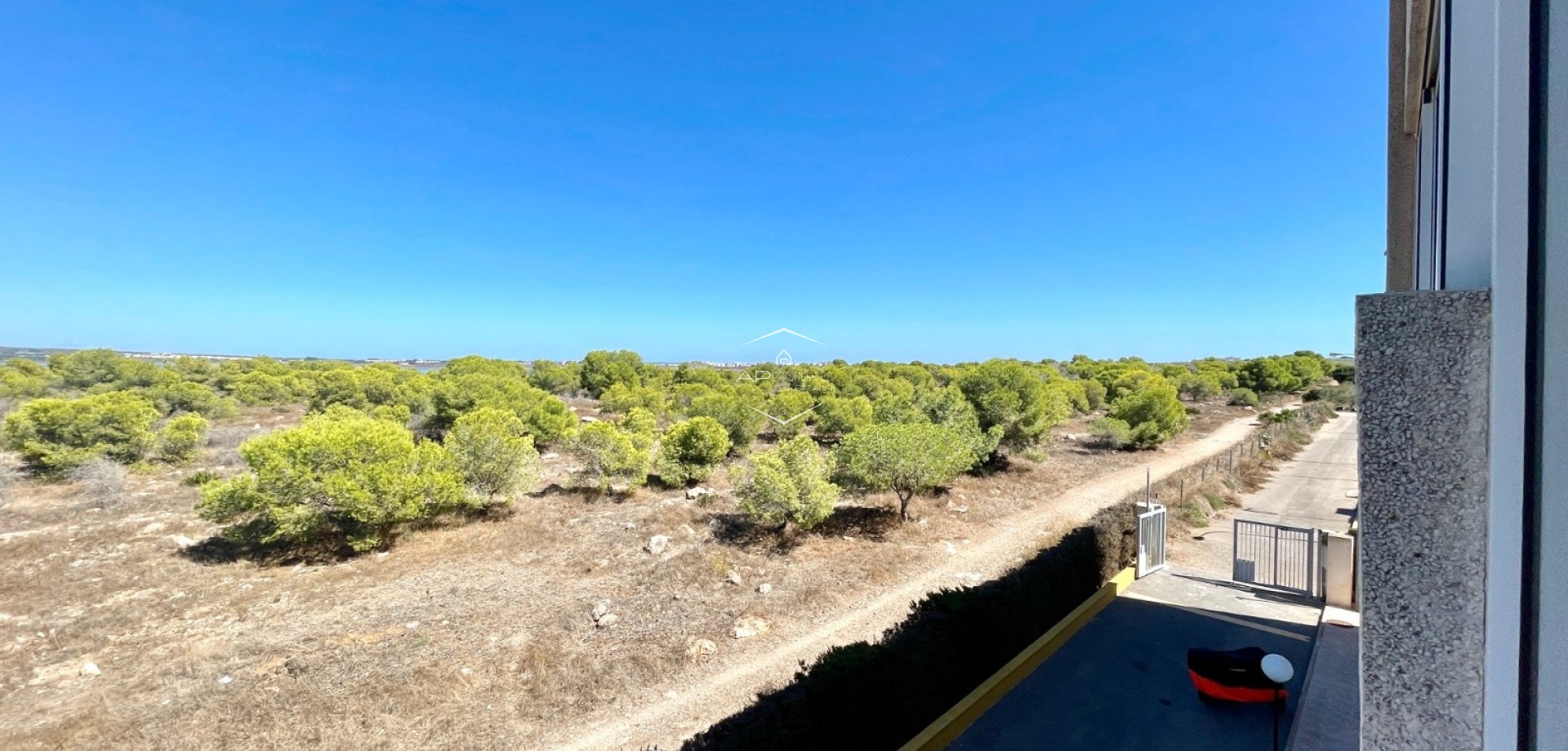 Resale - Apartment - flat -
La Siesta