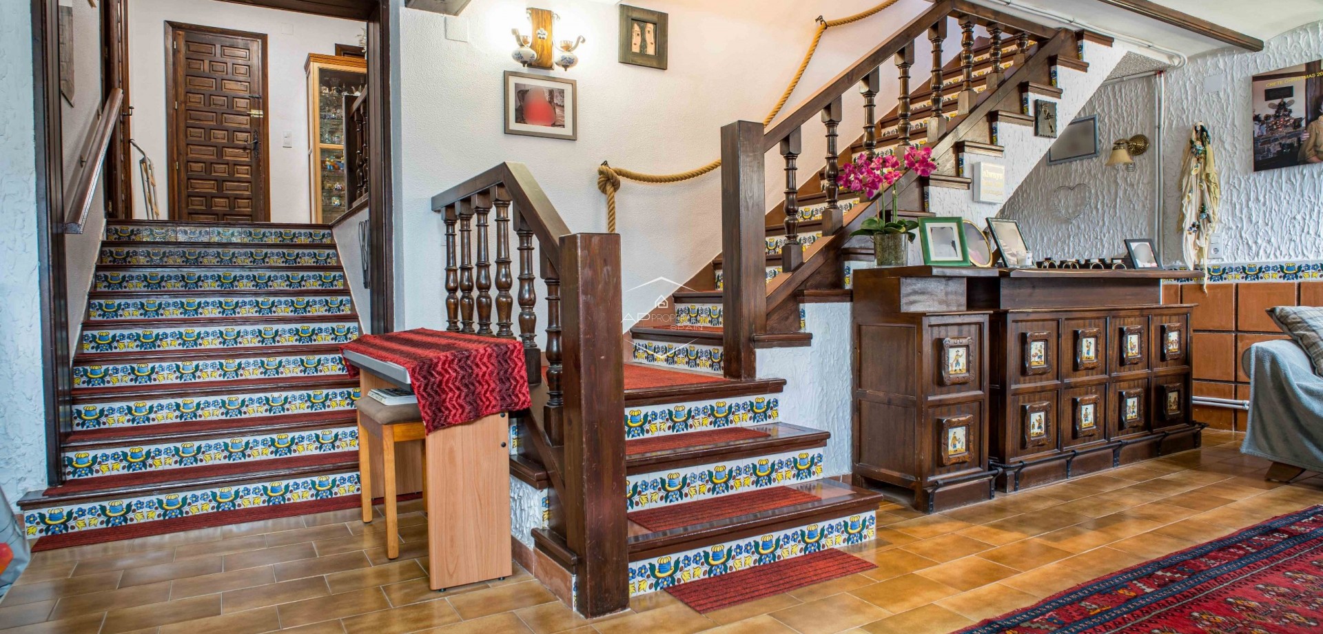 Revente - Villa - Indépendante -
Petrer (Loma Bada) - Calle Cles