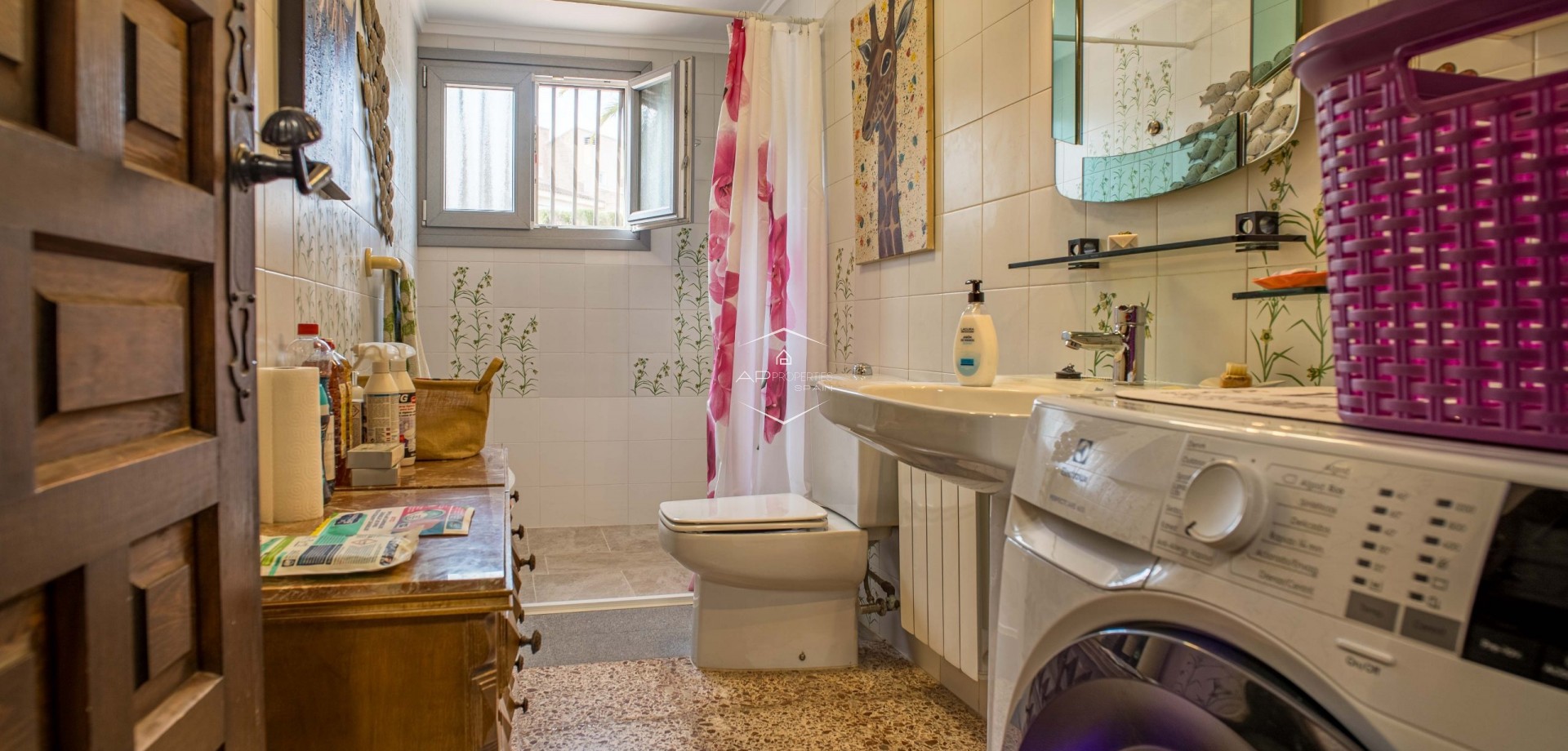 Revente - Villa - Indépendante -
Petrer (Loma Bada) - Calle Cles