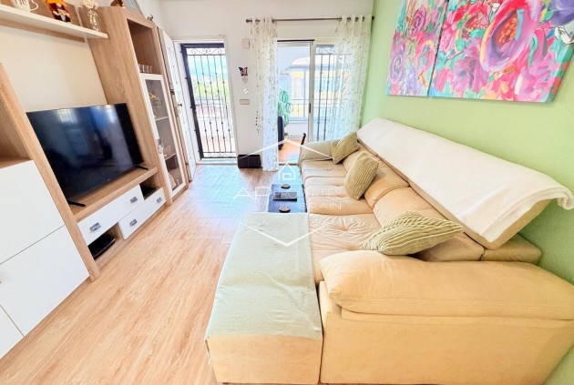 Resale - Apartment - flat -
Los Montesinos - La Herrada