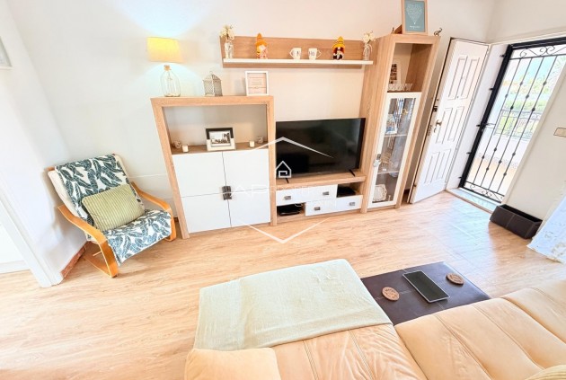 Resale - Apartment - flat -
Los Montesinos - La Herrada