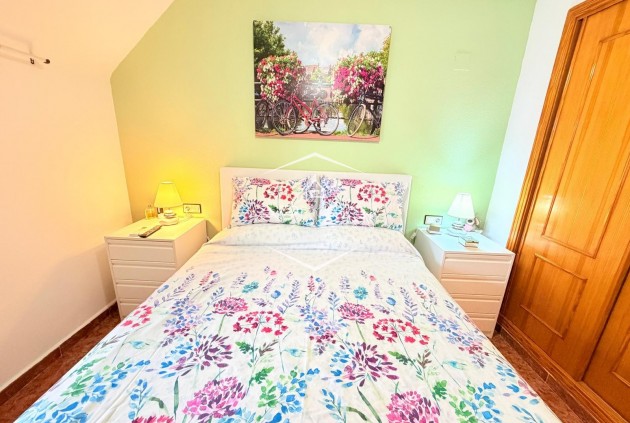 Resale - Apartment - flat -
Los Montesinos - La Herrada