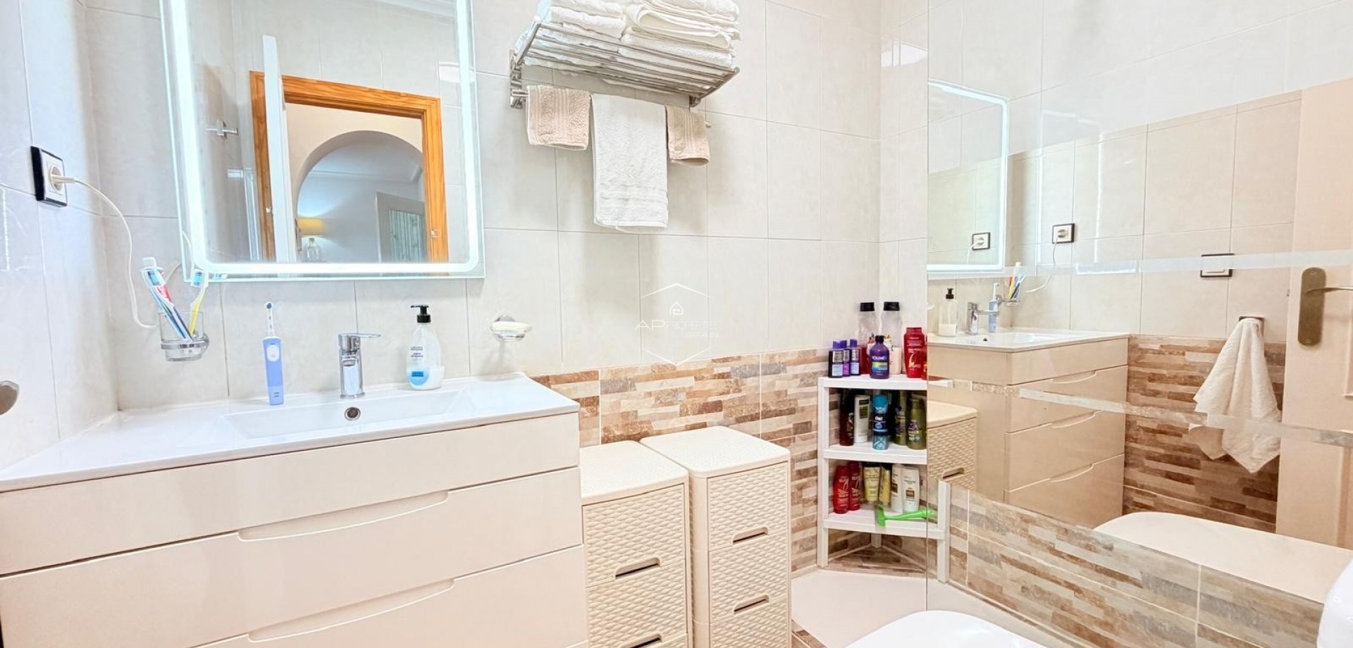 Resale - Apartment - flat -
Los Montesinos - La Herrada