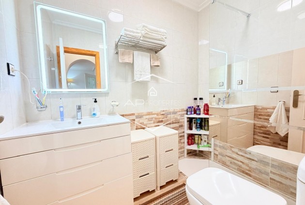 Resale - Apartment - flat -
Los Montesinos - La Herrada