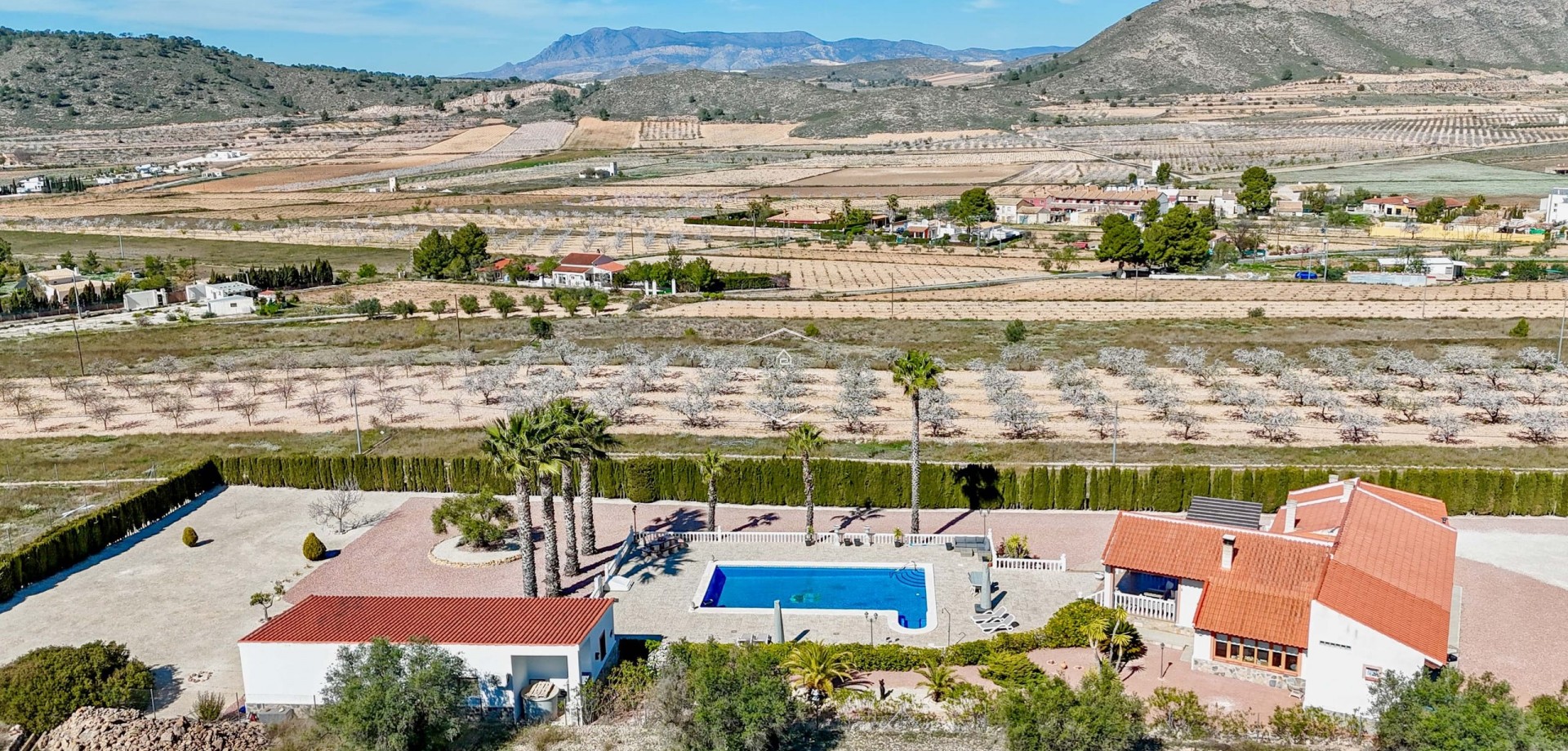 Revente - Villa - Indépendante -
Pinoso - Pinoso (Canada de la Lena)