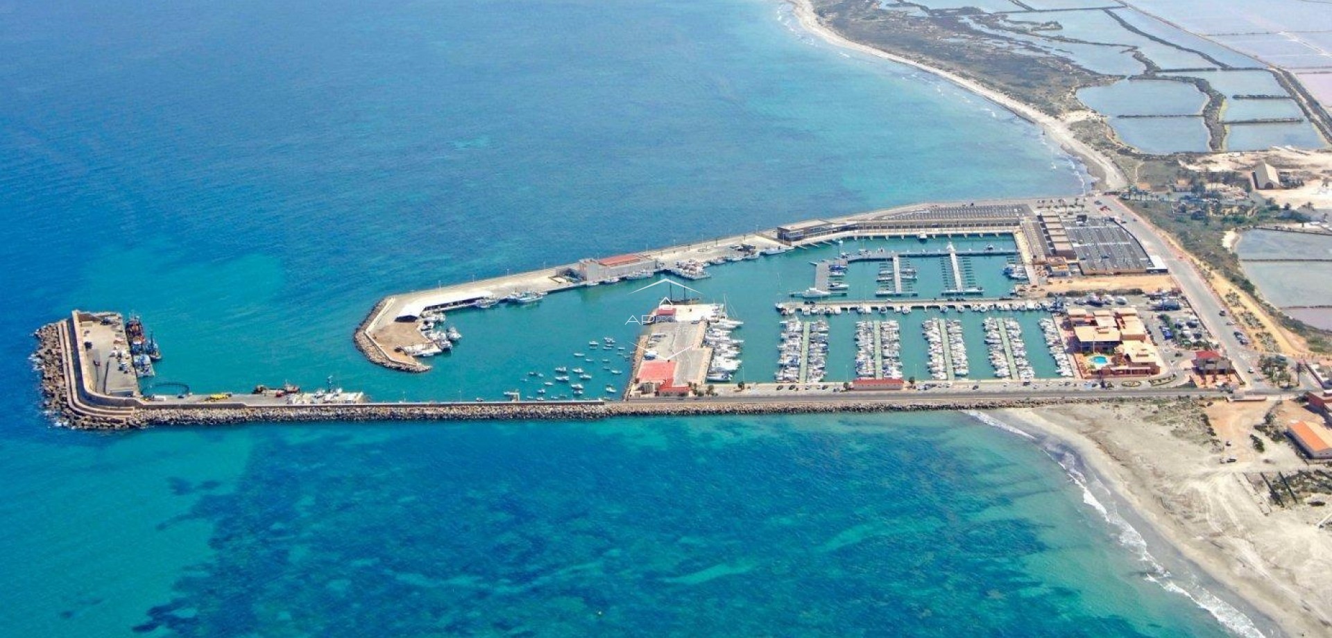 Nowy budynek - Willa - Dom wolnostojący -
San Pedro del Pinatar - Centro