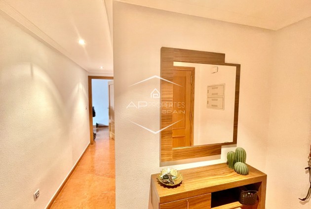 Odsprzedaż - Mieszkanie - Apartament -
Catral - pueblo