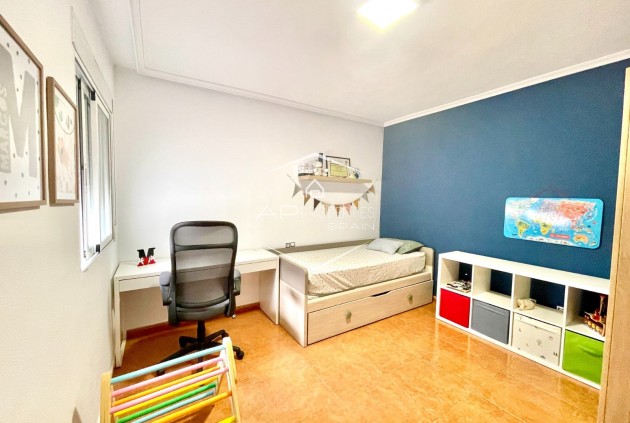 Odsprzedaż - Mieszkanie - Apartament -
Catral - pueblo