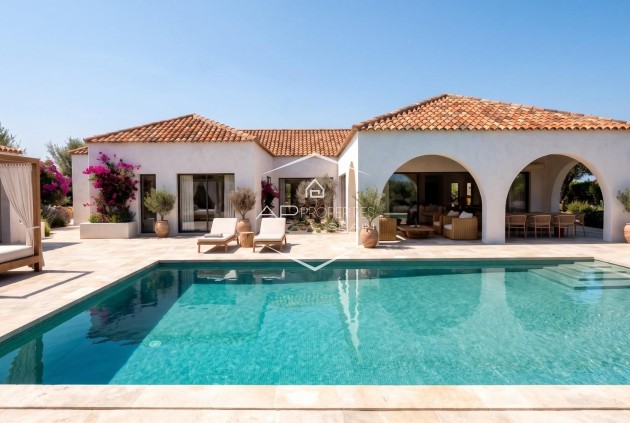 Nueva construcción  - Villa - Independiente -
La Romana - Los Joveres