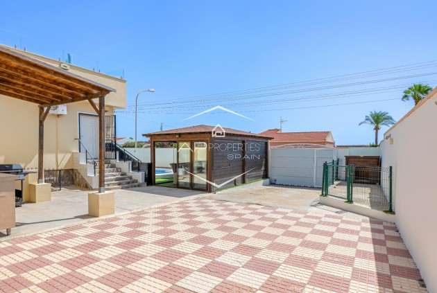 Resale - Villa - Detached -
Ciudad Quesada - Center