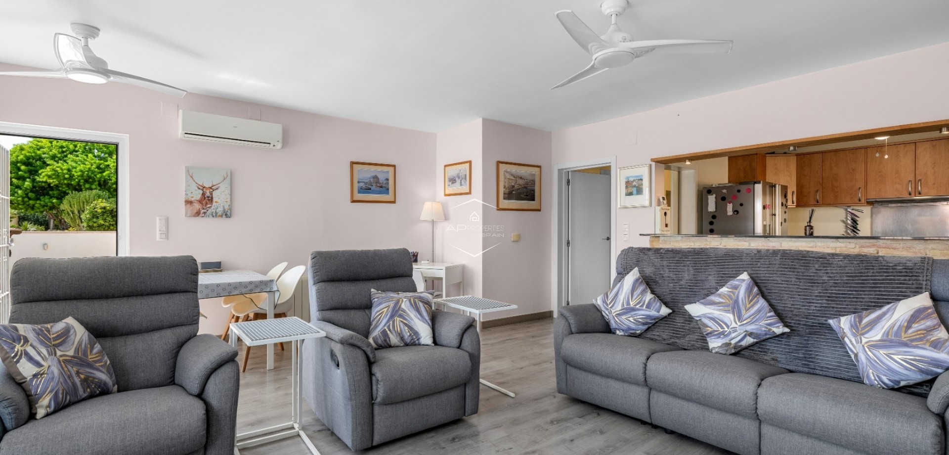 Resale - Villa - Detached -
Ciudad Quesada - Center