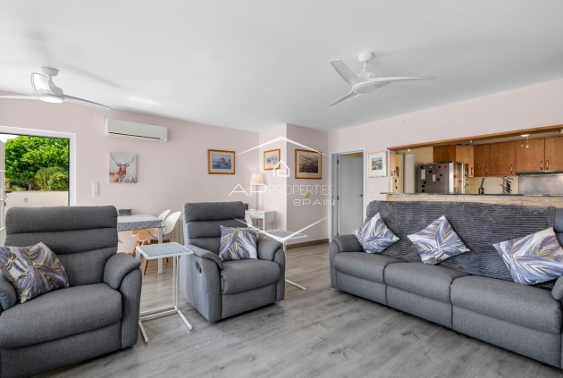 Resale - Villa - Detached -
Ciudad Quesada - Center