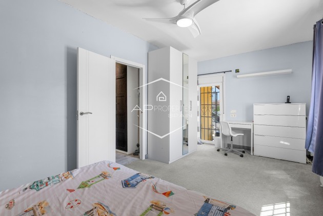 Resale - Villa - Detached -
Ciudad Quesada - Center