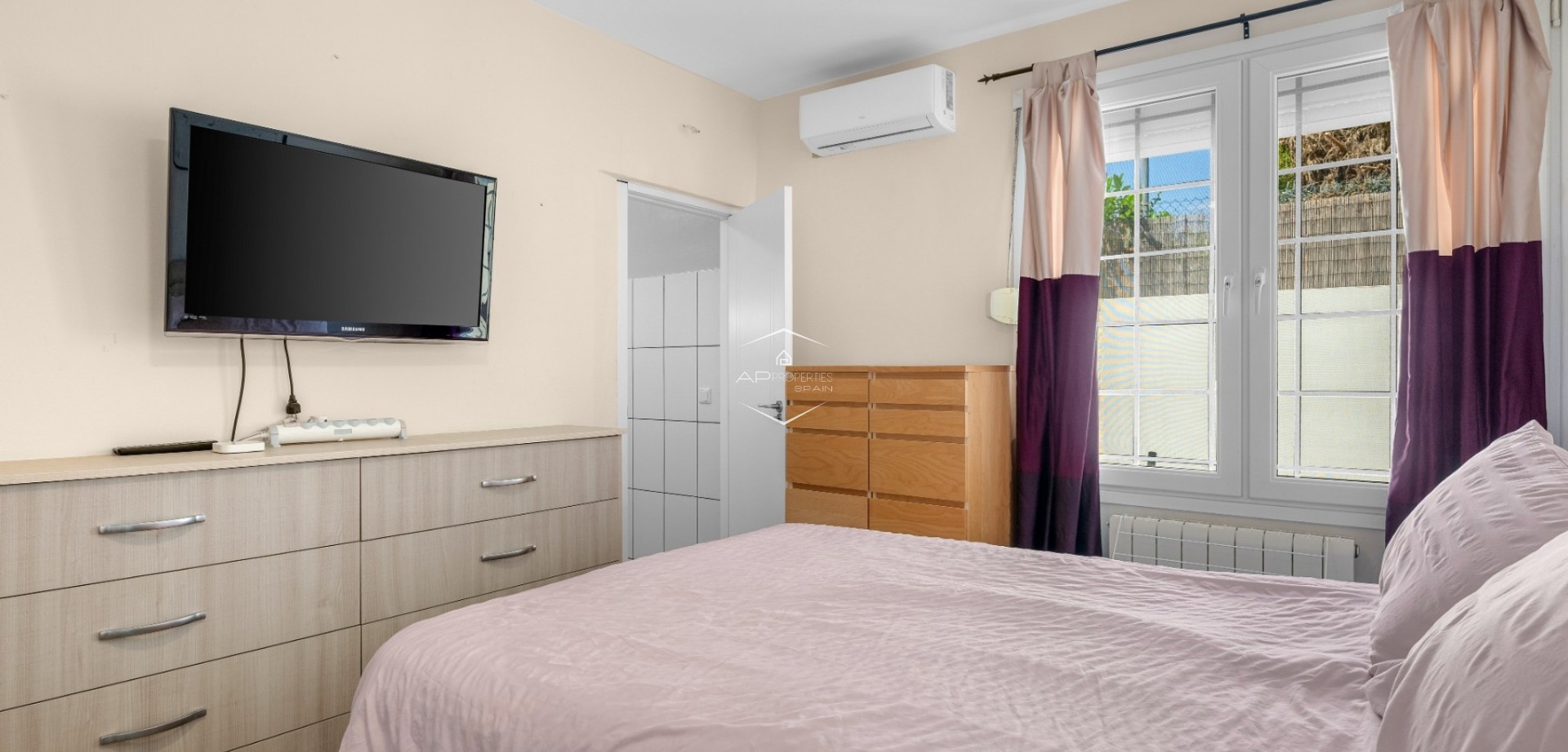Resale - Villa - Detached -
Ciudad Quesada - Center