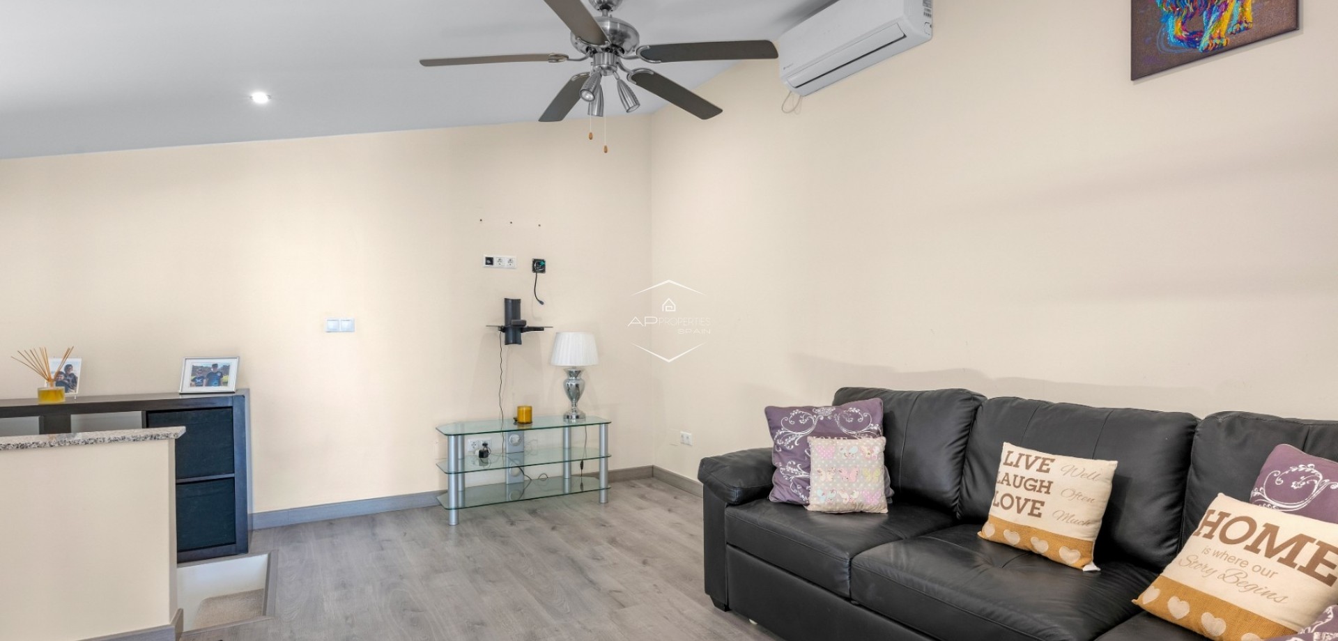 Resale - Villa - Detached -
Ciudad Quesada - Center