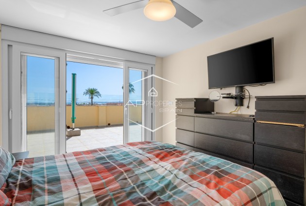 Resale - Villa - Detached -
Ciudad Quesada - Center