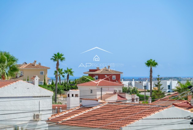 Resale - Villa - Detached -
Ciudad Quesada - Center