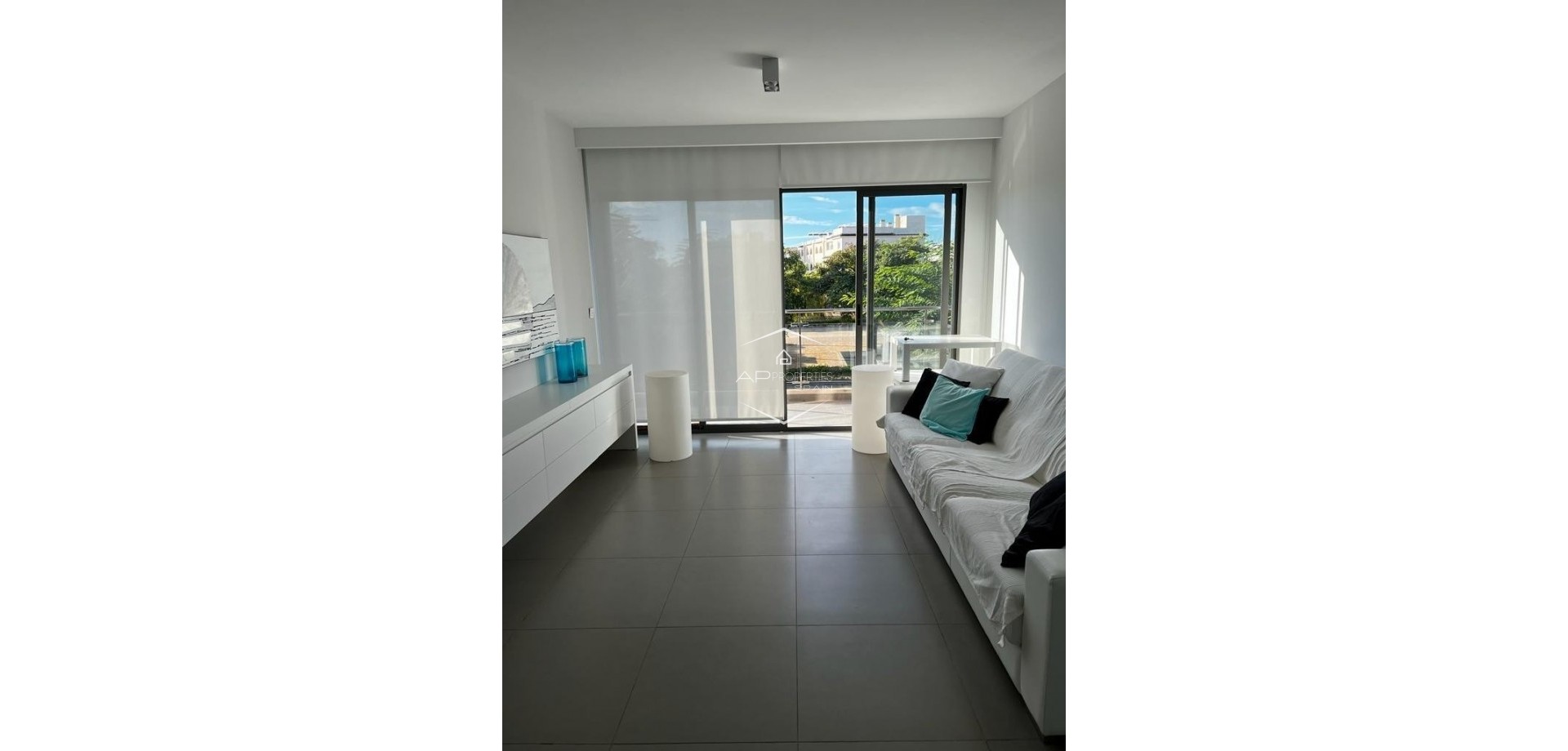 Resale - Bungalow -
Pilar de la Horadada - Mil Palmeras