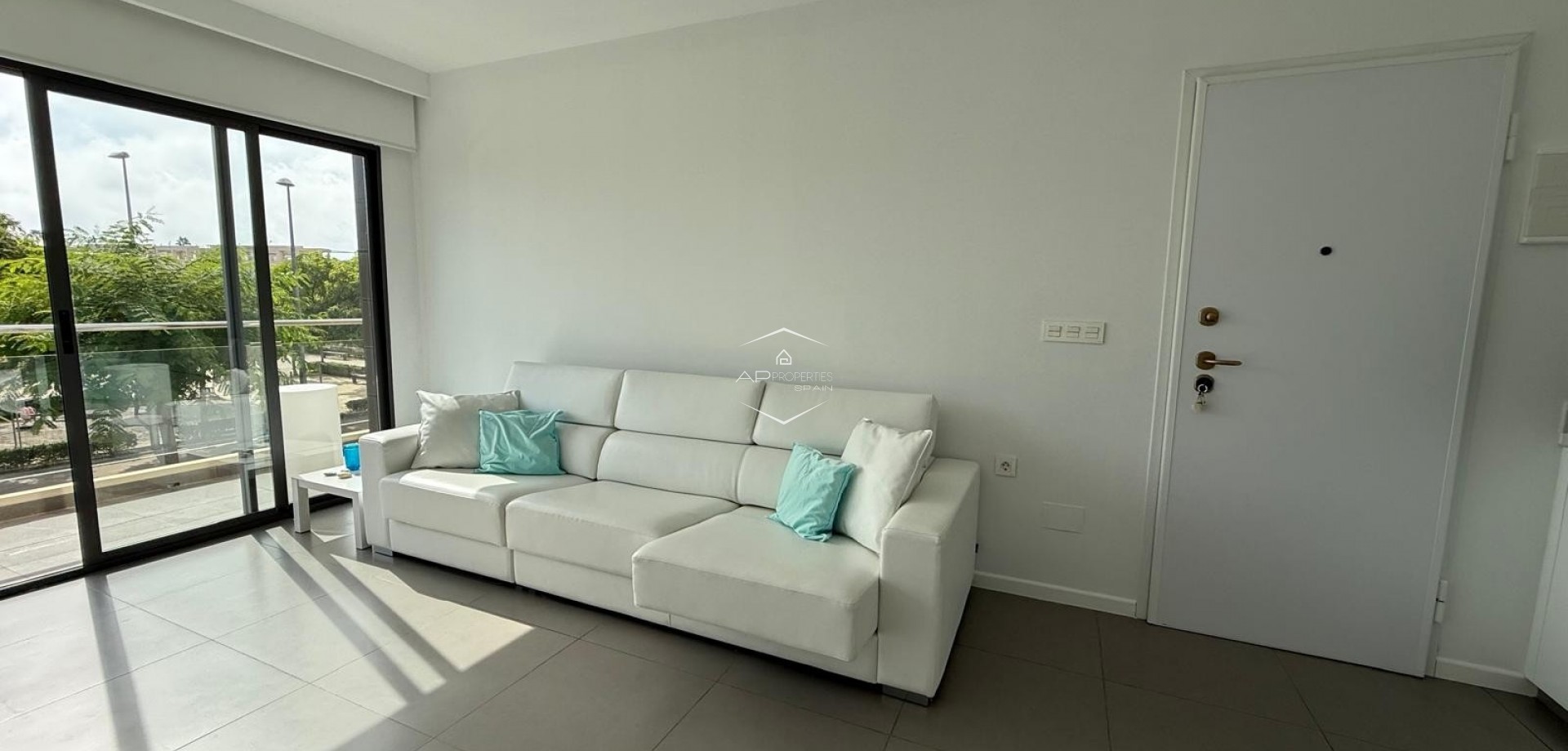 Resale - Bungalow -
Pilar de la Horadada - Mil Palmeras