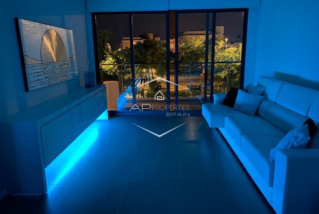 Resale - Bungalow -
Pilar de la Horadada - Mil Palmeras