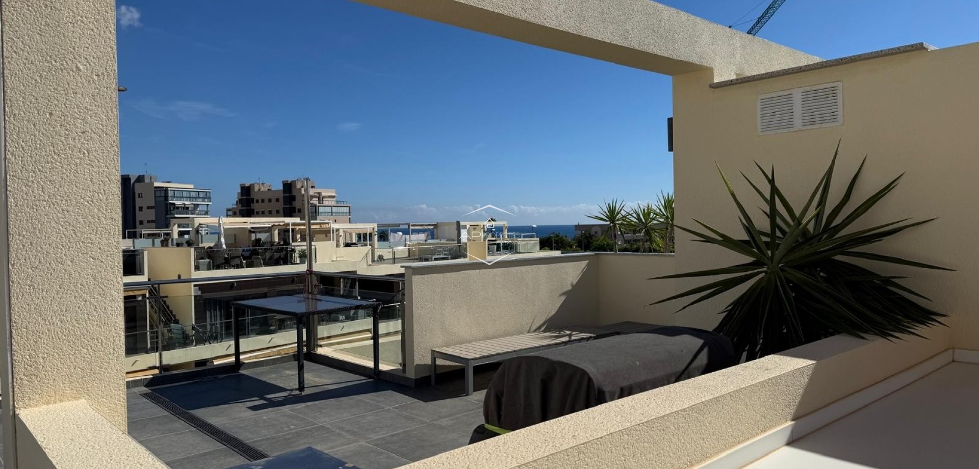 Resale - Bungalow -
Pilar de la Horadada - Mil Palmeras