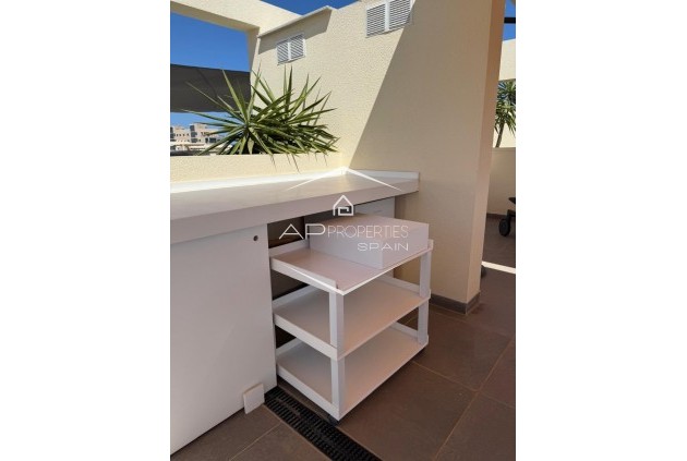 Resale - Bungalow -
Pilar de la Horadada - Mil Palmeras