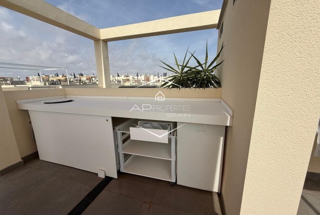 Resale - Bungalow -
Pilar de la Horadada - Mil Palmeras