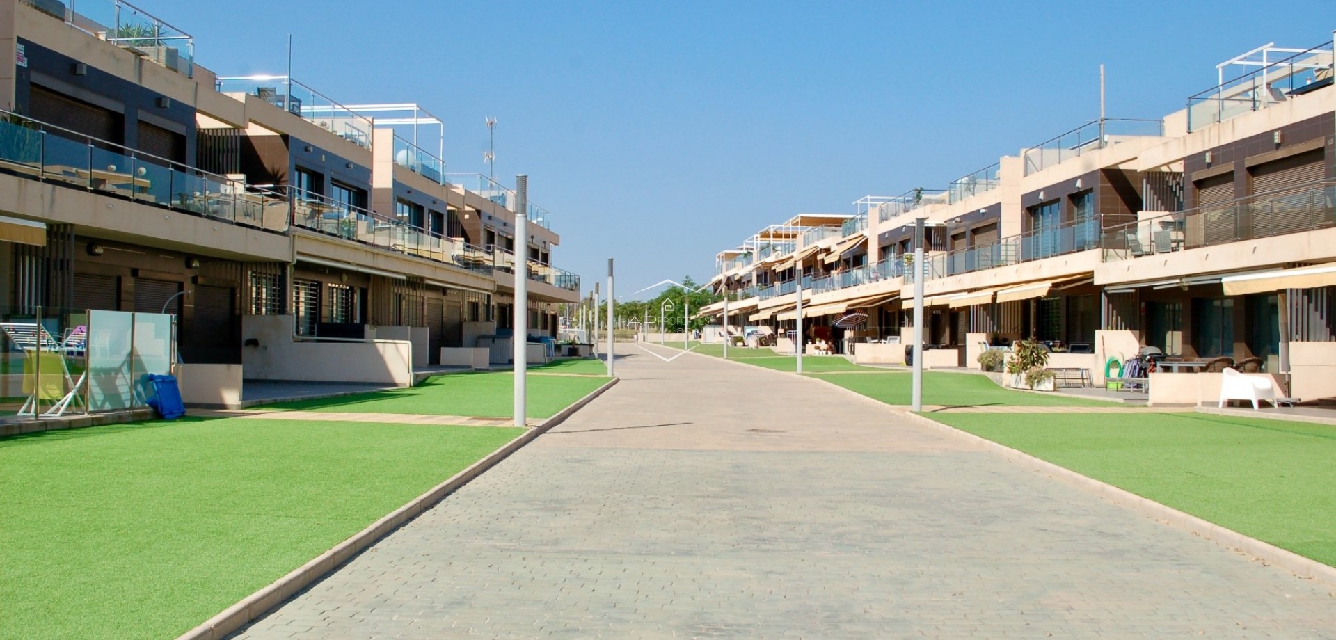 Resale - Bungalow -
Pilar de la Horadada - Mil Palmeras
