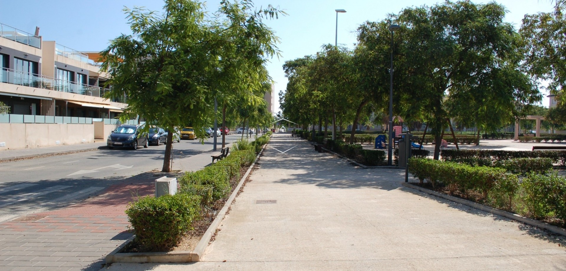 Resale - Bungalow -
Pilar de la Horadada - Mil Palmeras