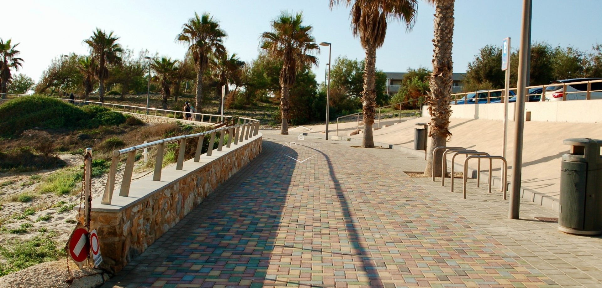 Resale - Bungalow -
Pilar de la Horadada - Mil Palmeras