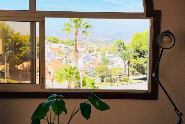 Reventa - Apartamento - piso -
San Miguel de Salinas