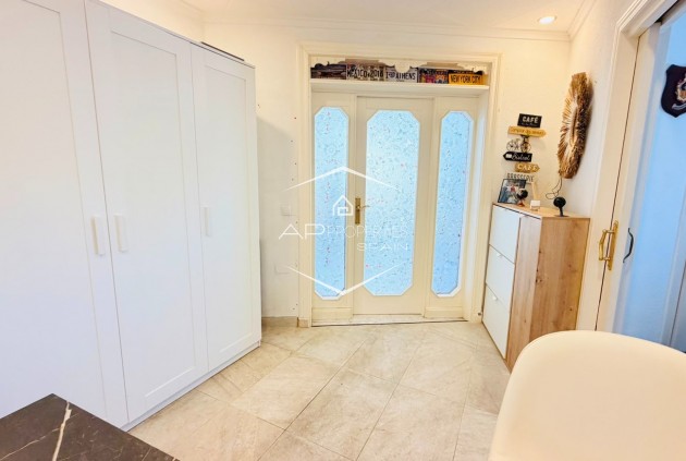 Reventa - Apartamento - piso -
San Miguel de Salinas