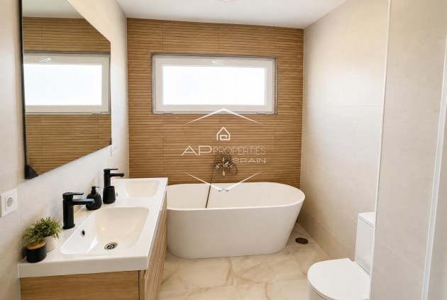 Resale - Townhouse -
Torrevieja - Los Balcones
